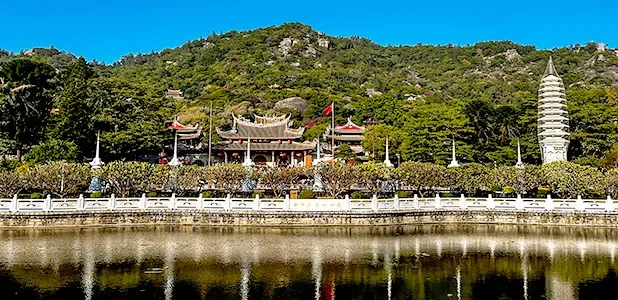 5 Days In-depth Xiamen Tour with Yongding Tulou and Mount Wuyi