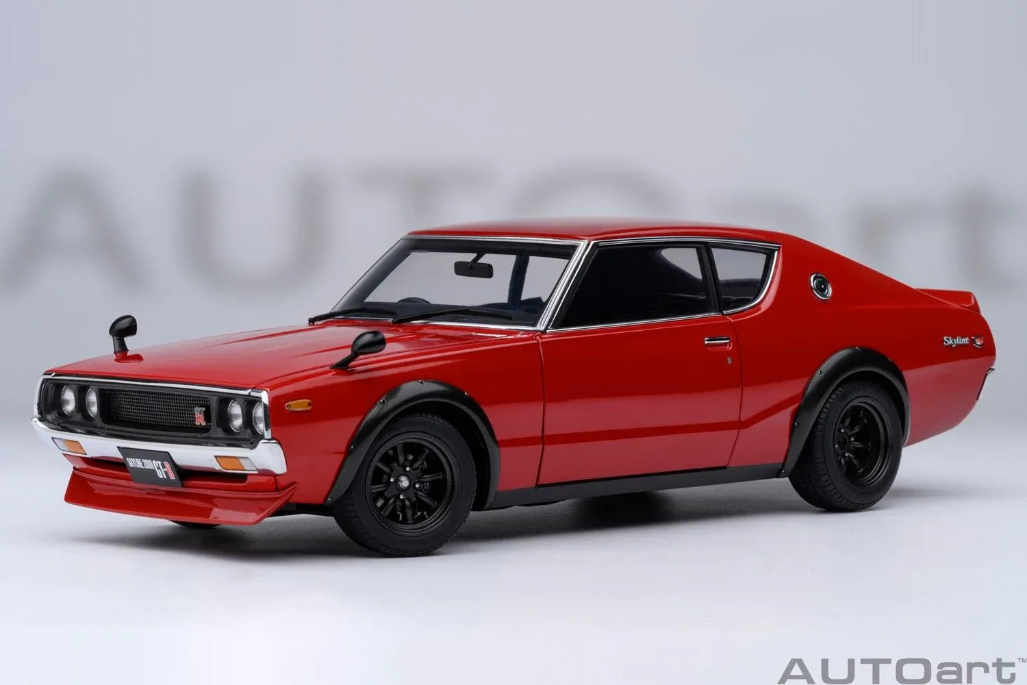 Autoart 1/18 Nissan Skyline 2000GT-R KPGC110 Tuned Version Red 77468 - Image 2